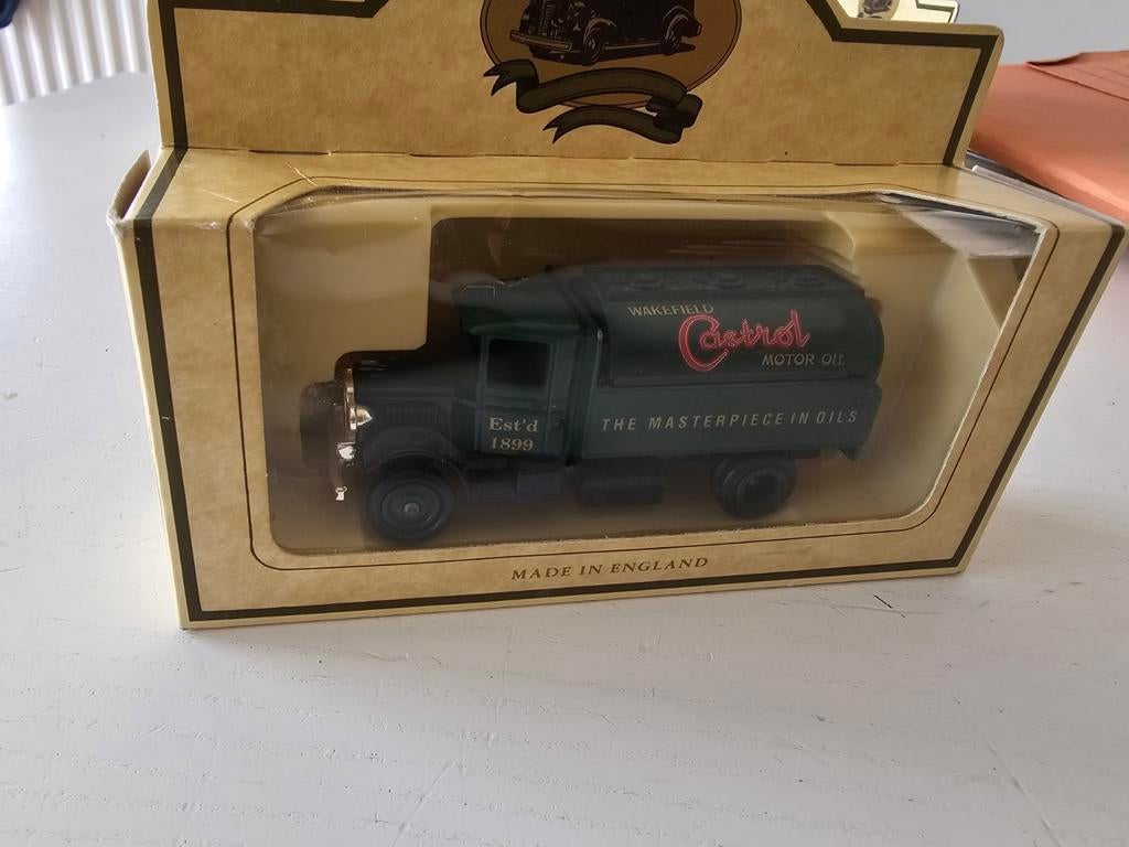 Lledo Days Gone miniatuurmodel van een Castrol motorolie tan, Ophalen of Verzenden