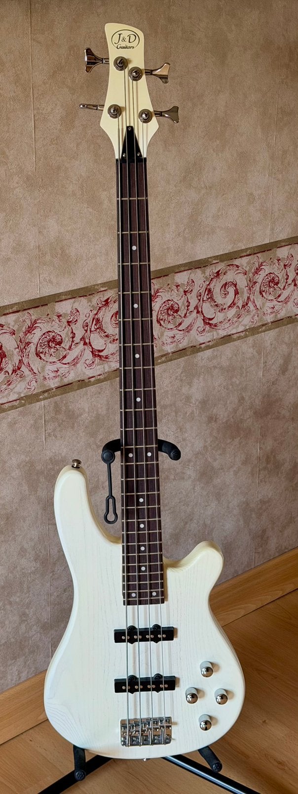 Très belle basse J&D comme neuve 110€, Musique & Instruments, Enlèvement, Comme neuf