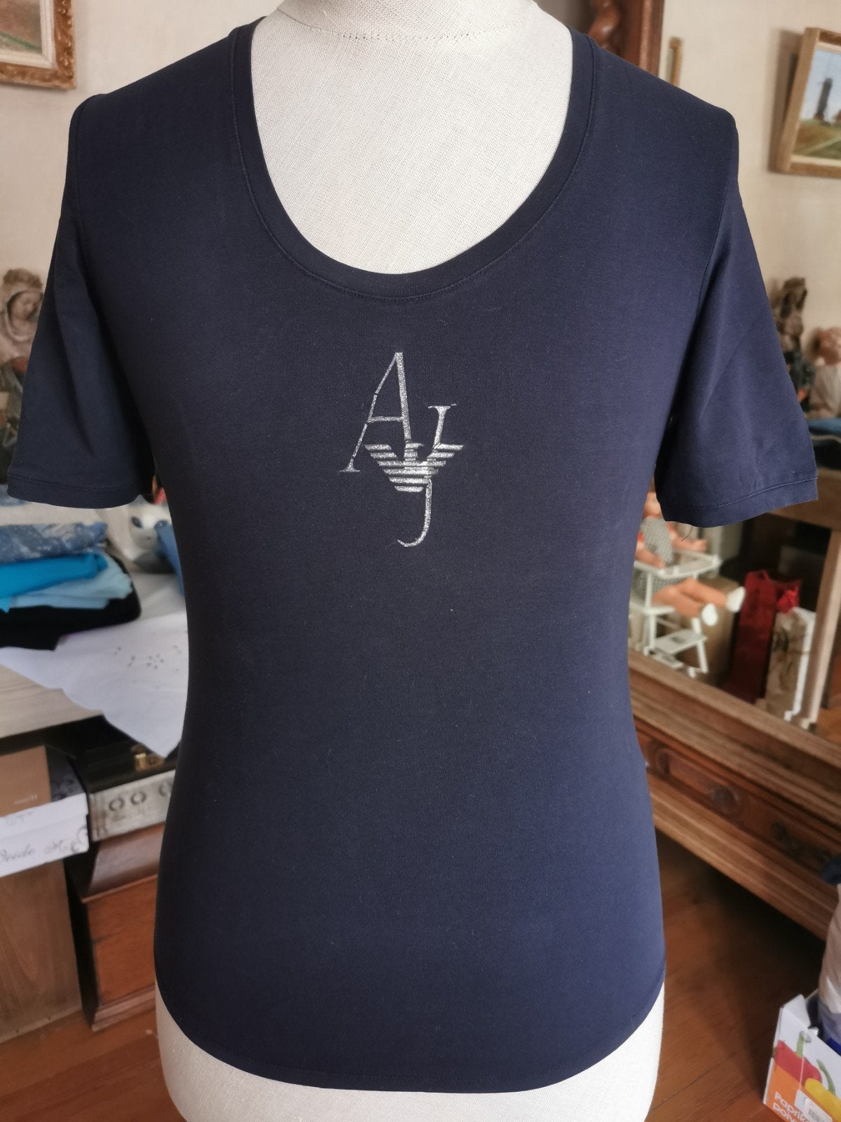 Très joli t-shirt pour femme de la marque Armani, Armani, Manches courtes, Enlèvement ou Envoi, Taille 36 (S)