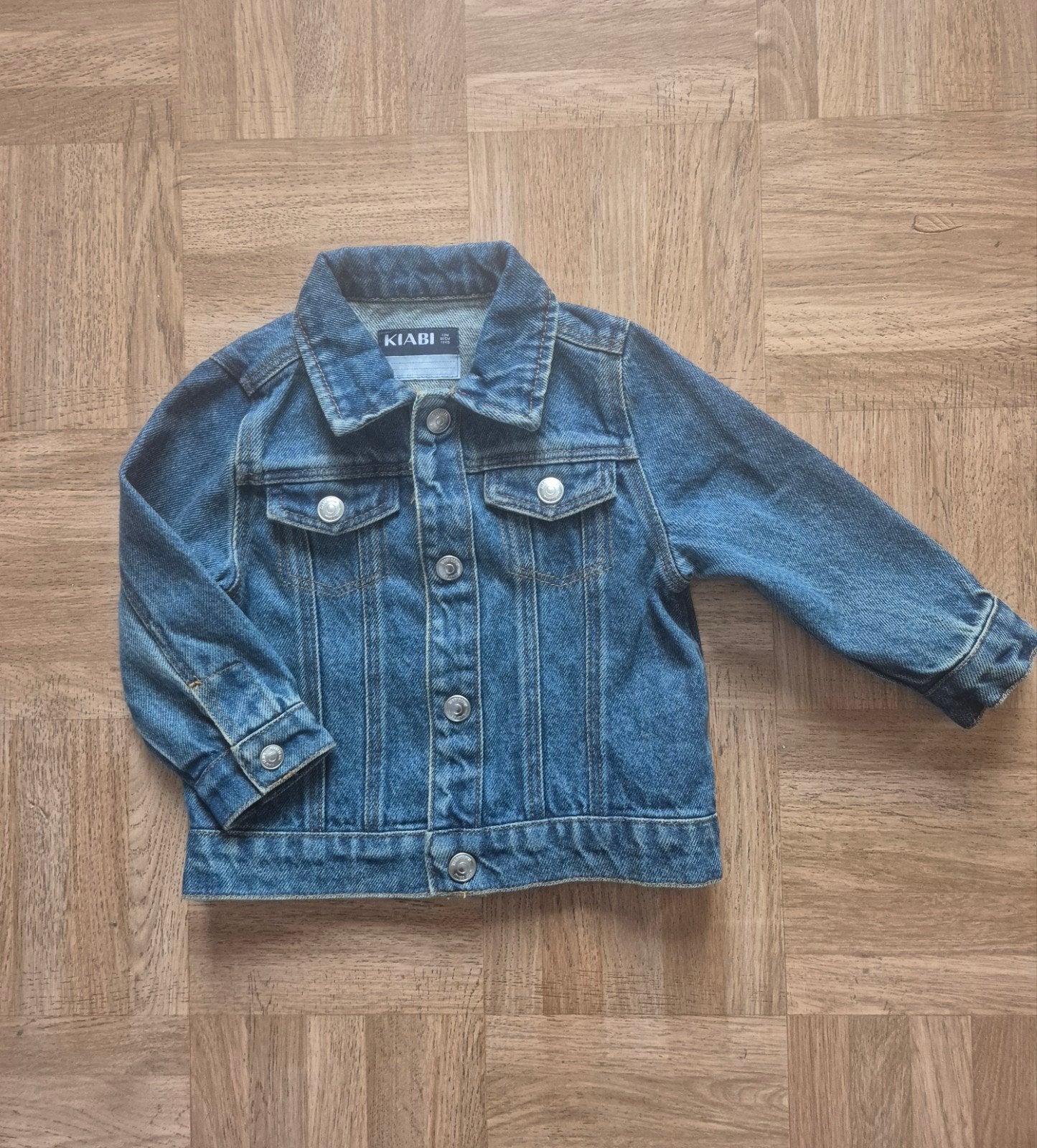 Veste en jean 12mois 80cm neuve, Enfants & Bébés, Vêtements de bébé | Taille 80, Garçon, Enlèvement ou Envoi, Pull ou Veste, Neuf
