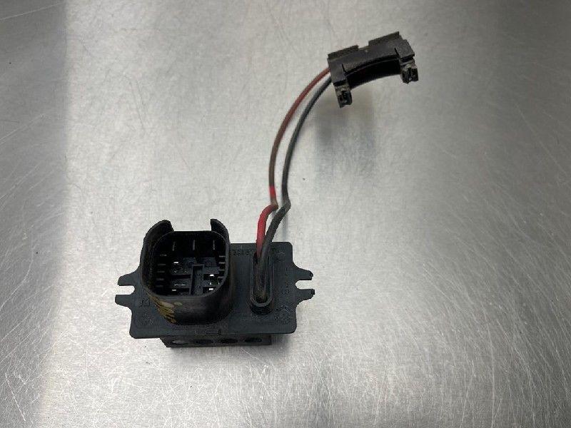 KACHELWEERSTAND Nissan Kubistar (F10) (|9092609859|), Gebruikt, Nissan