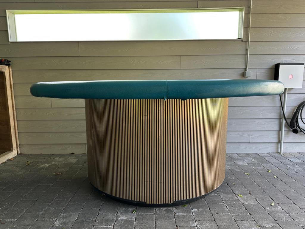 Table professionnelle de Caribbean Stud Poker/Blackjack, Cinq joueurs ou plus, Enlèvement, Utilisé