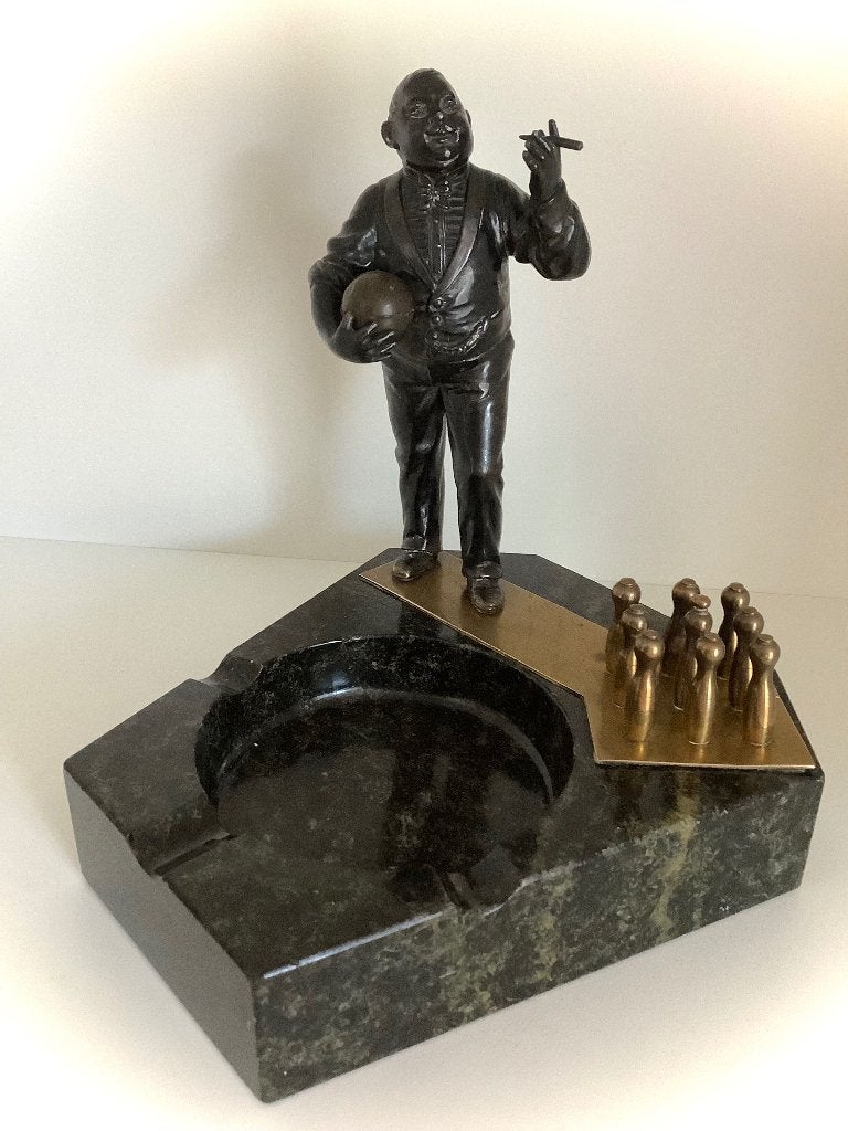 ART DECO BOWLING FIGUUR IN MESSING&BRONS 19e&20e eeuw, Antiquités & Art, Sur socle, Statue, Art deco, Homme
