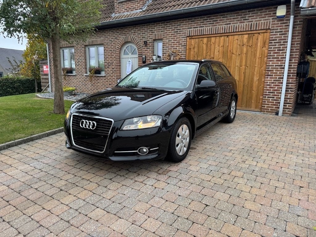 AUDI A3 1.6 TDI, Auto's, Voorwielaandrijving, Euro 5, Zwart, 4 cilinders