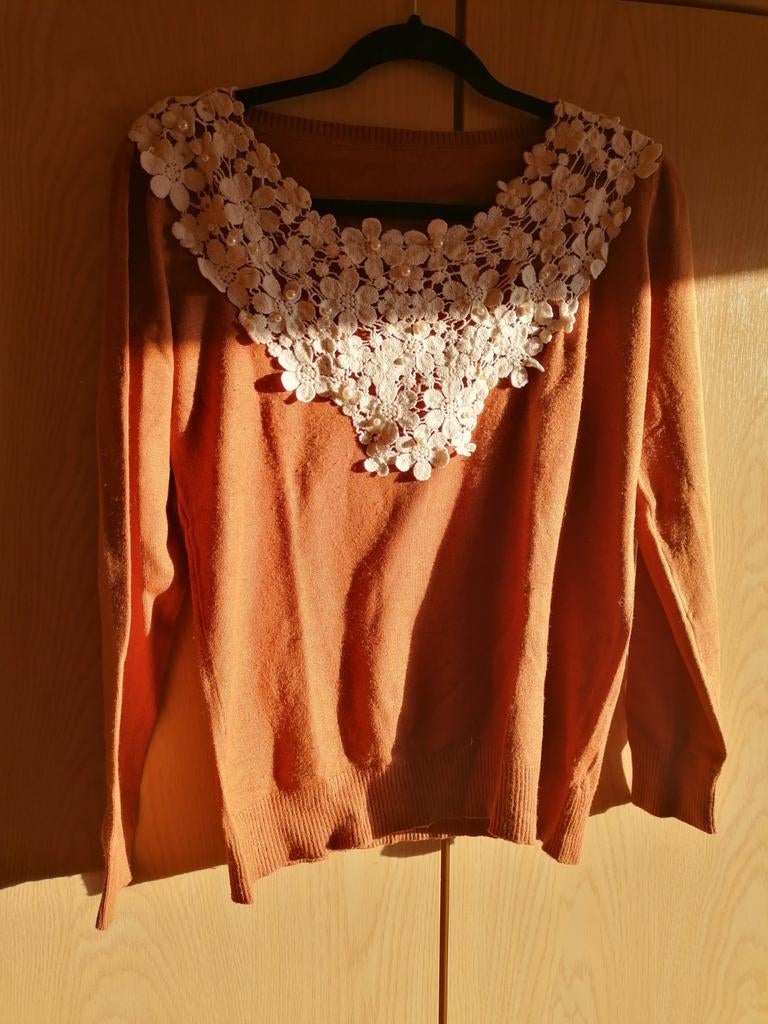 Lichte trui cognac kleur S/M gratis, Ophalen