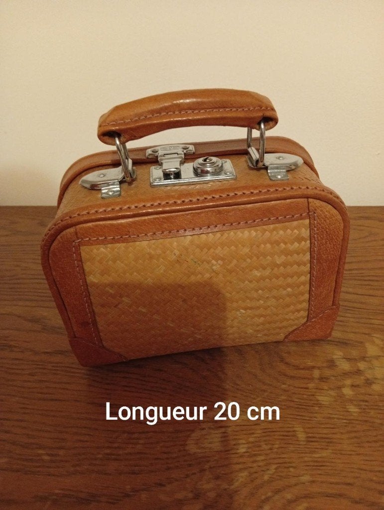 Petite mallette accessoires de beauté/manucure - vannerie, Enlèvement ou Envoi