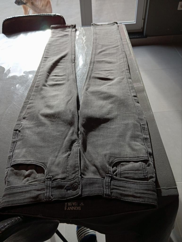 Broek van kiabi maat 146, Enfants & Bébés, Vêtements enfant | Taille 146, Garçon, Comme neuf, Enlèvement, Pantalon