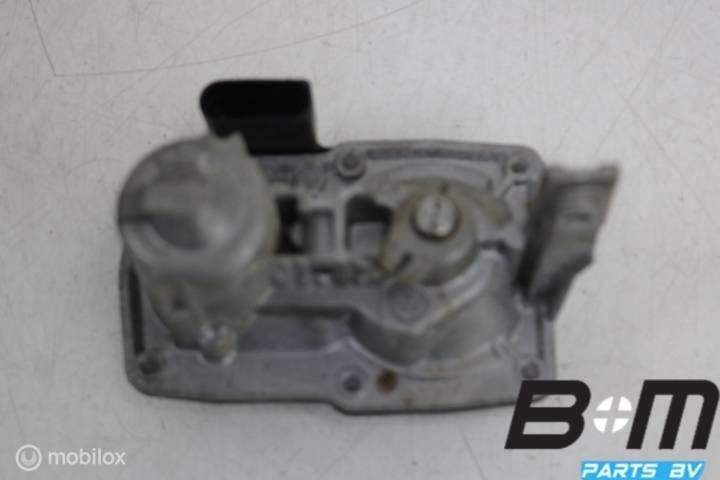 Klep in uitlaat VW Scirocco FL 5Q0253691H, Auto-onderdelen, Uitlaatsystemen, Gebruikt