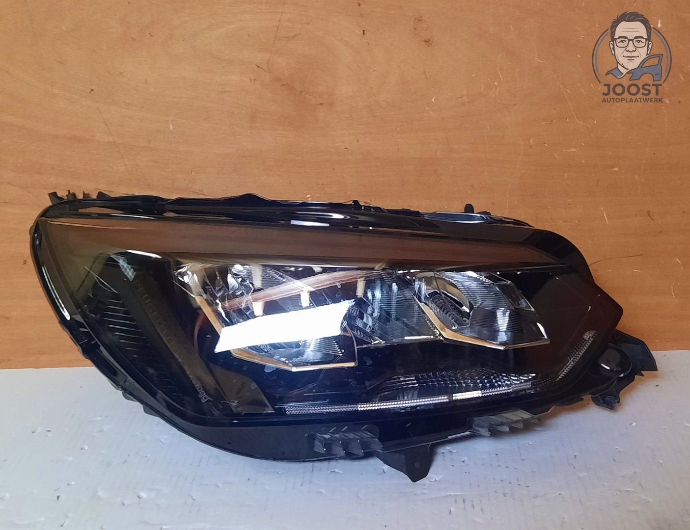 Koplamp rechts LED Peugeot 208 II 2008 vanaf 2019 9833036180, -, Origine de la pièce connue, Utilisé, -