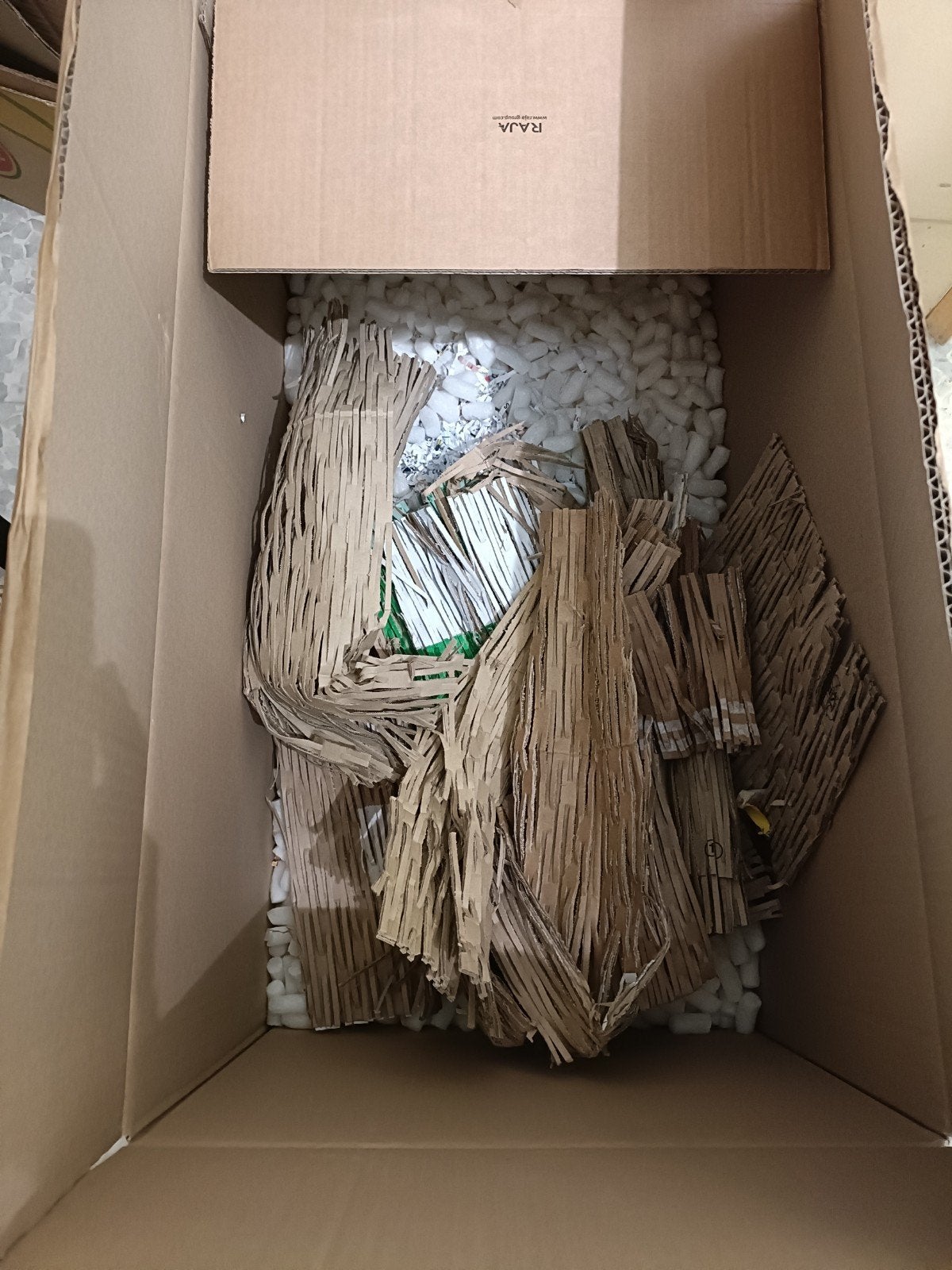 Remplissage caisses transport, Enlèvement