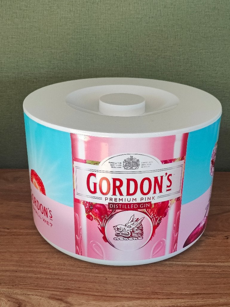 Prachtige kunststof ijsemmer Gordon's Premium Pink Gin, Verzamelen, Ophalen of Verzenden, Zo goed als nieuw