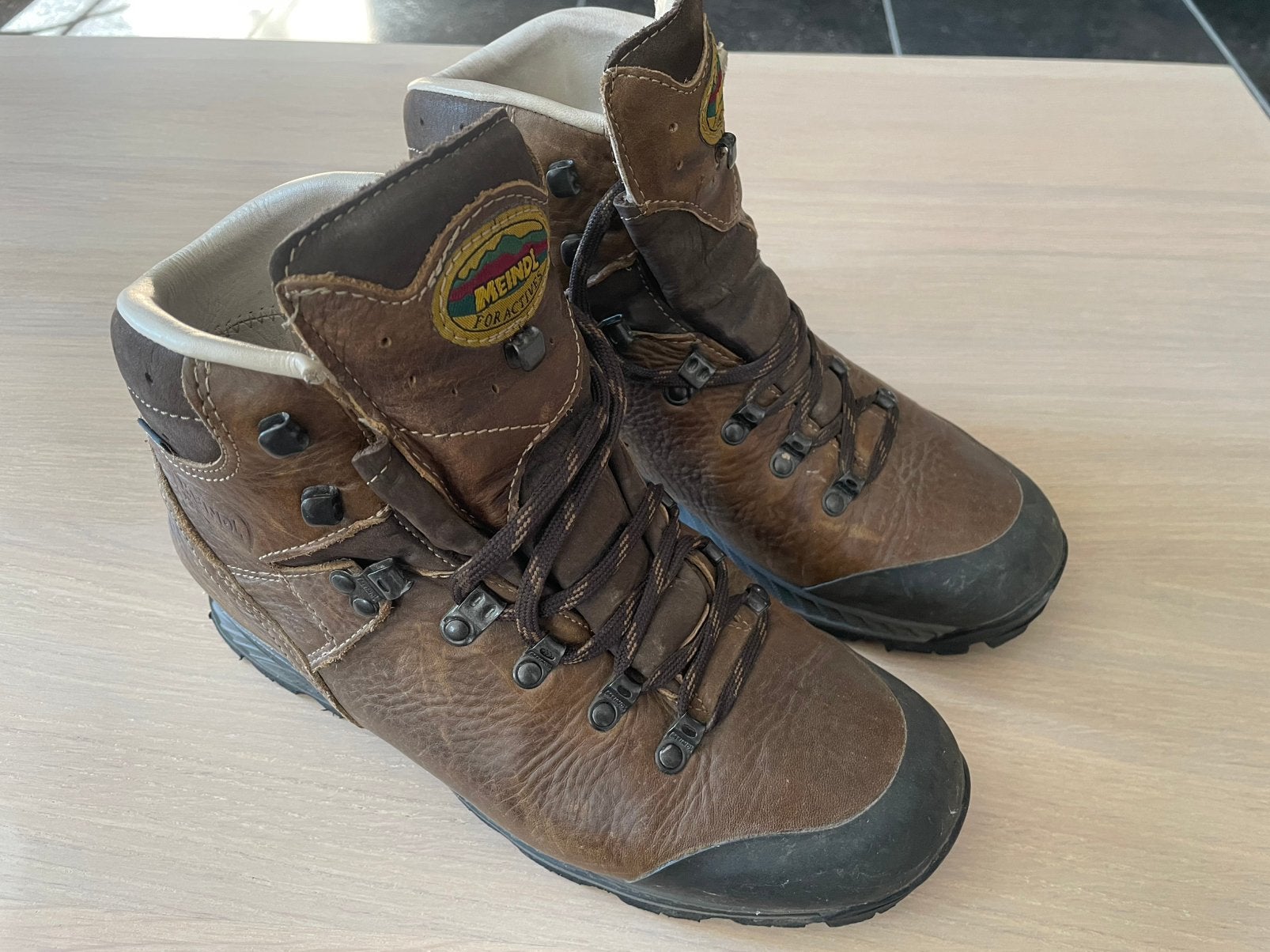 Meindl Toronto MFS wandelschoenen in nieuwstaat maat 43, Enlèvement, Comme neuf, Chaussures
