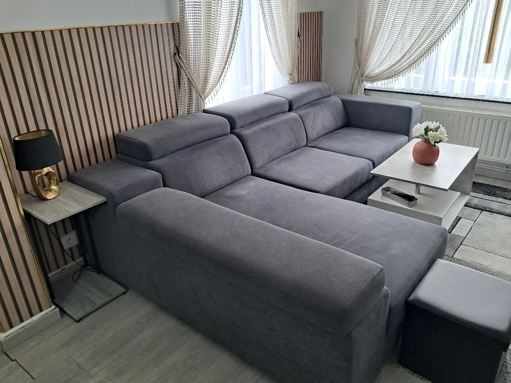 Salon moderne, Banc d'angle, Quatre personnes ou plus, Coin droit, Comme neuf