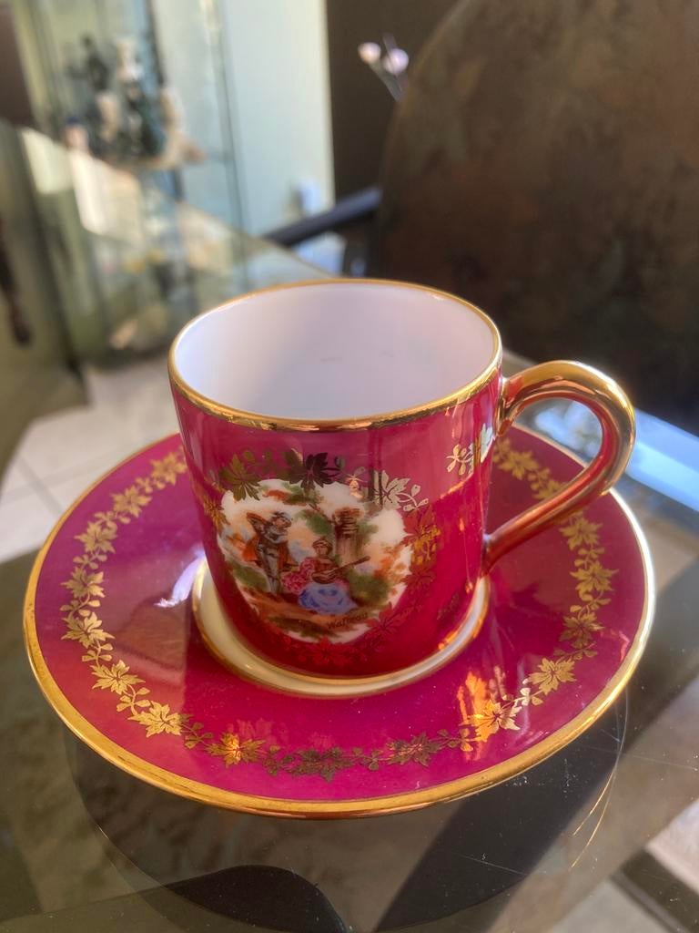 Limoges kopje en schoteltje met verguldsel, Ophalen of Verzenden