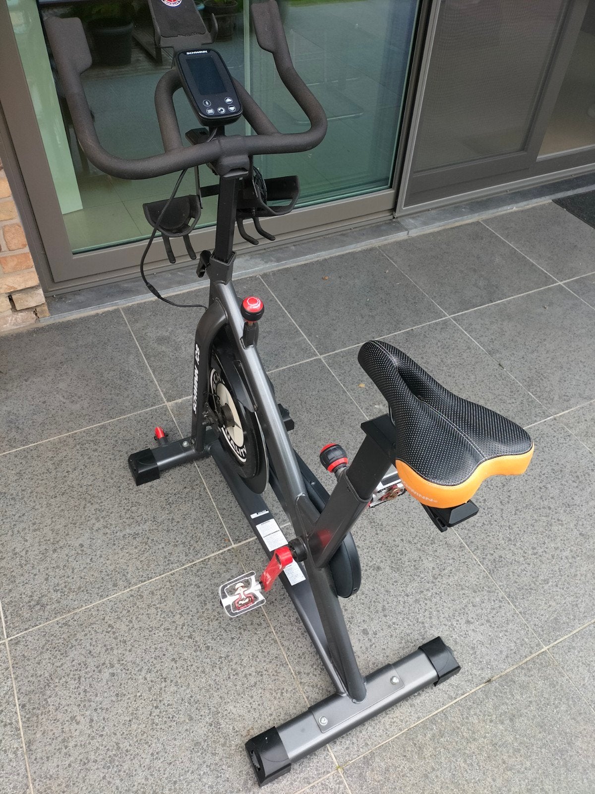 Spinningbike Schwinn IC8, Enlèvement