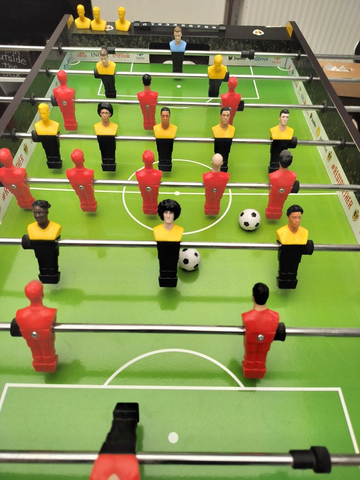 Voetbal tafel, Ophalen