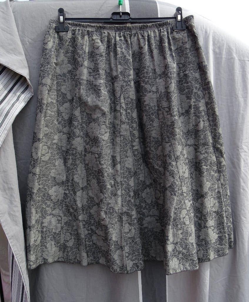 Vintage Rok groen/grijs met bloemen motief Taille 5 (xxl), Maat 46/48 (XL) of groter, Ophalen of Verzenden, Grijs, Gedragen
