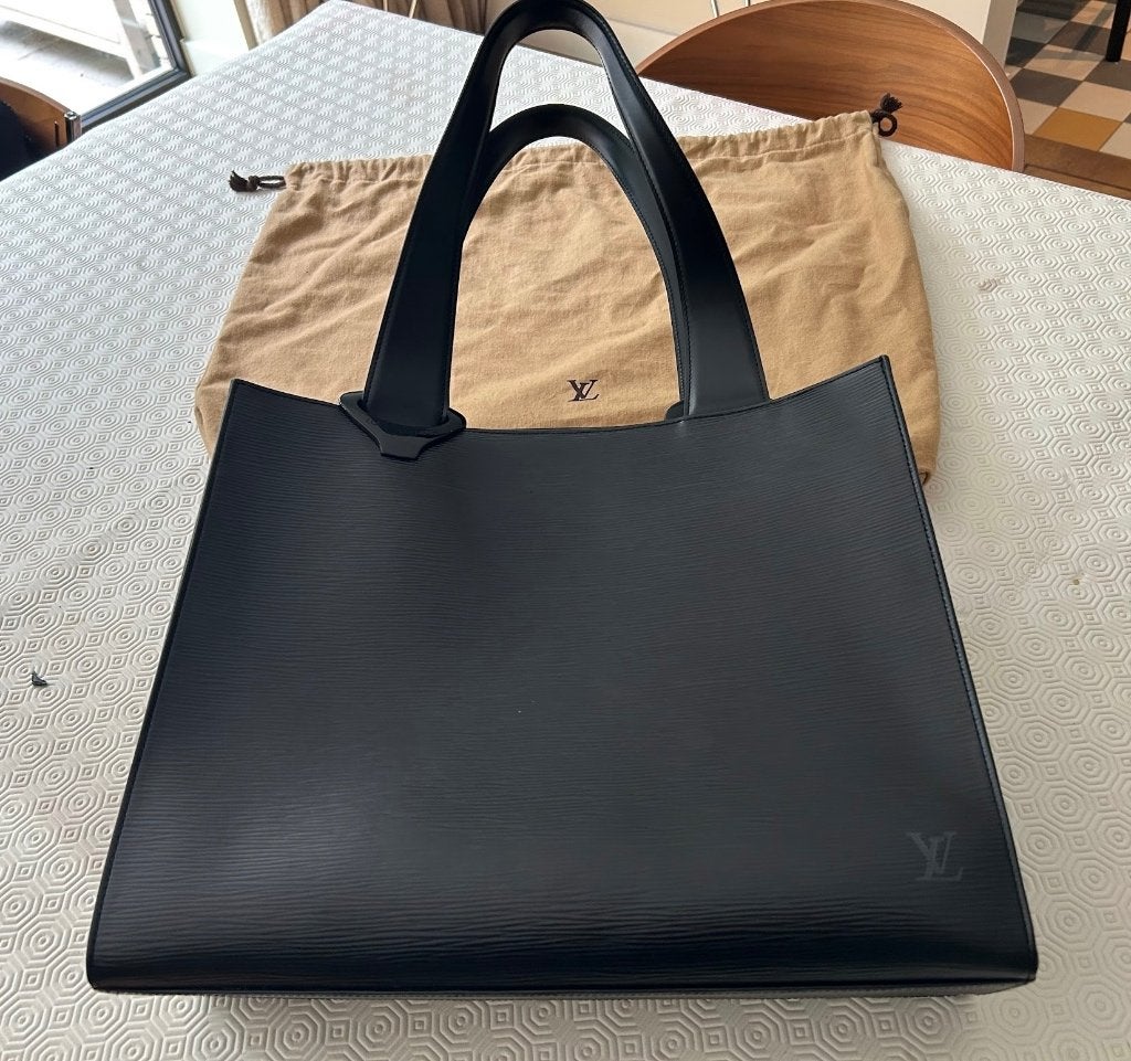 Authentieke Louis Vuitton Gémeaux in zwart Epi-leer,, Handtassen en Accessoires, Ophalen of Verzenden, Zo goed als nieuw, Zwart