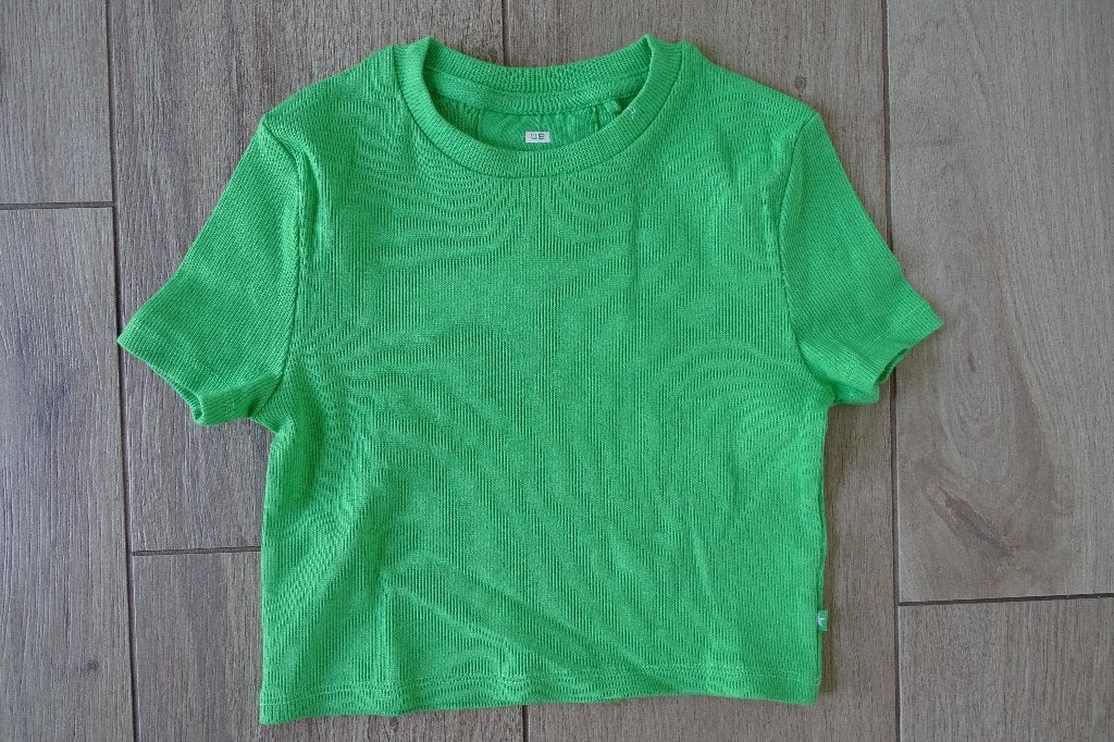 Felgroene cropped top WE fashion maat 134/140, Kinderen en Baby's, Kinderkleding | Maat 134, WE, Meisje, Ophalen of Verzenden