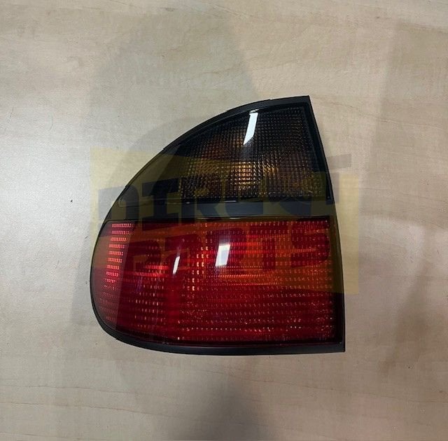 Renault Laguna (-6/98) Feu arrière gauche HB MQ+ 7701038275, Neuf, Renault, -, -