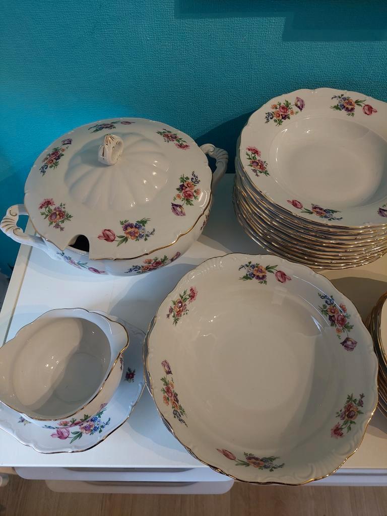 Servies czechoslovakia, Enlèvement