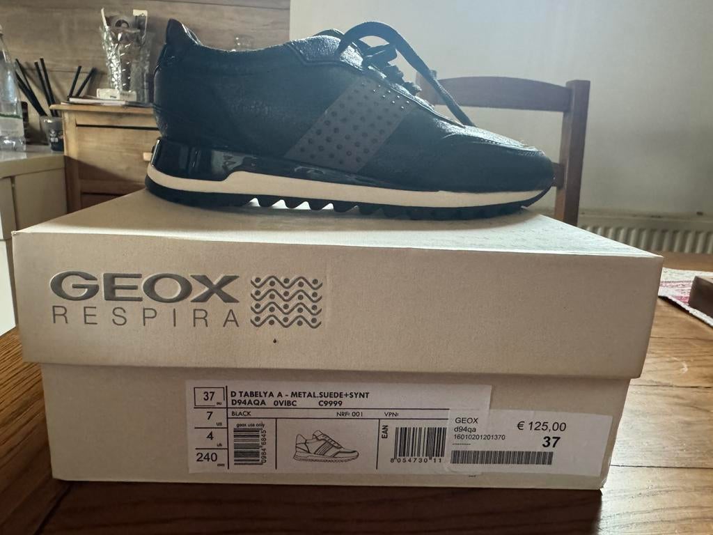 Sneakers Geox noires T37, Kleding | Heren, Schoenen, Zwart, Nieuw, Wandelschoenen, Ophalen of Verzenden