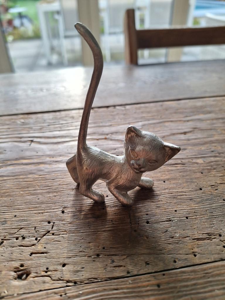 Tinnen beeldje kat poes ringhouder, Ophalen of Verzenden