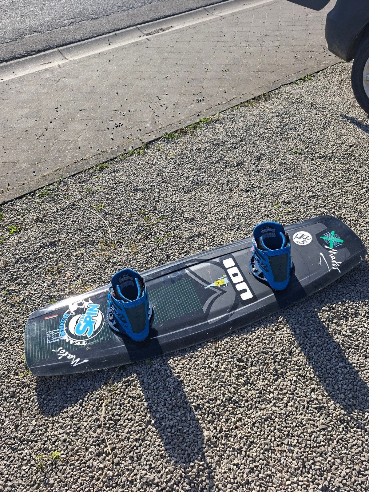 Wakeboard Liquid Force 140 cm + boots Pop Boot 42-43
Pas de, Watersport en Boten, Ophalen