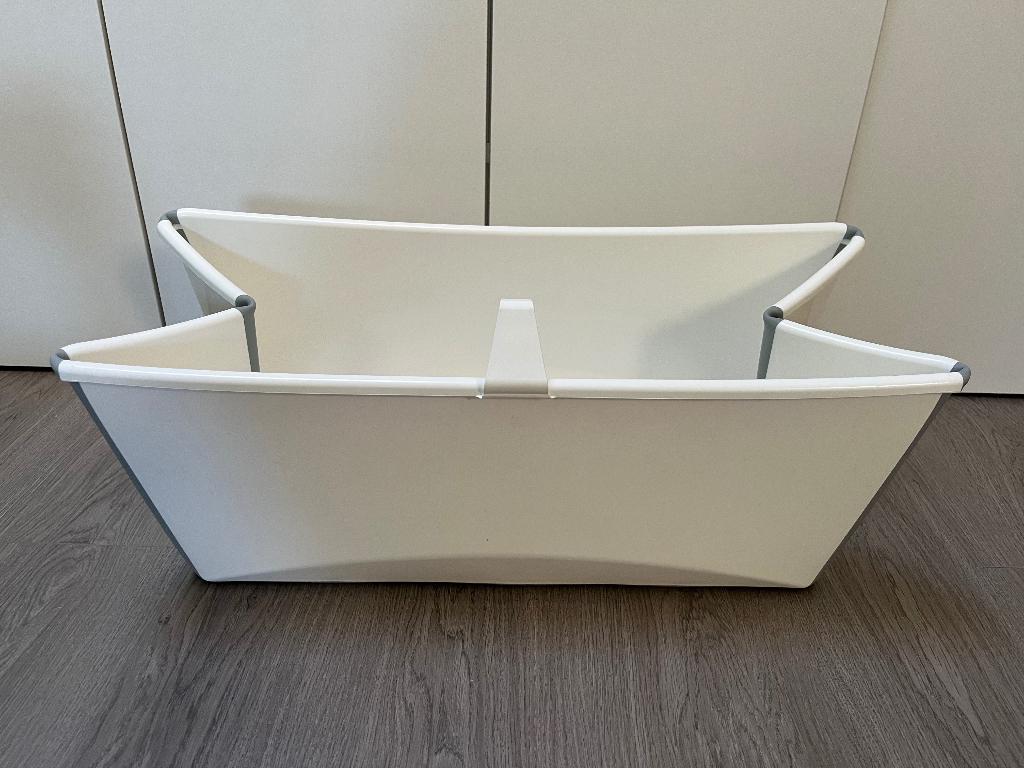 Stokke plooibadje, Kinderen en Baby's, Zo goed als nieuw, Badje, Standaard, Ophalen