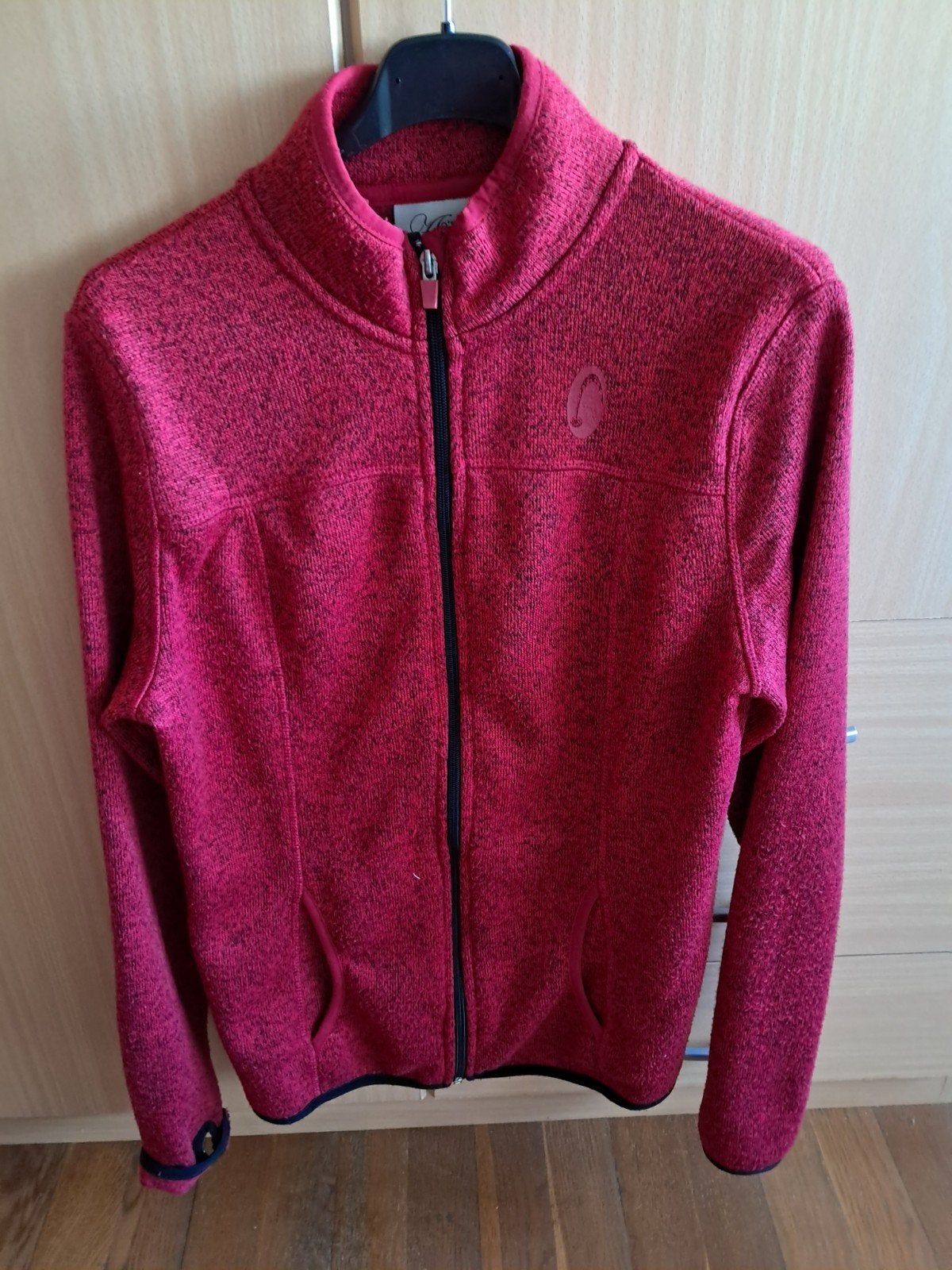 Nieuwe sweater met rits .maat M, Kleding | Dames, Sportkleding, Ophalen, Maat 38/40 (M)