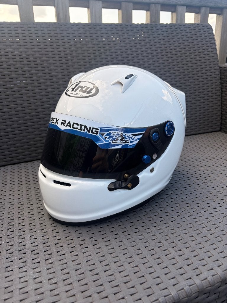 Arai sk6, Sports & Fitness, Karting, Enlèvement ou Envoi, Comme neuf, Casque ou Gants