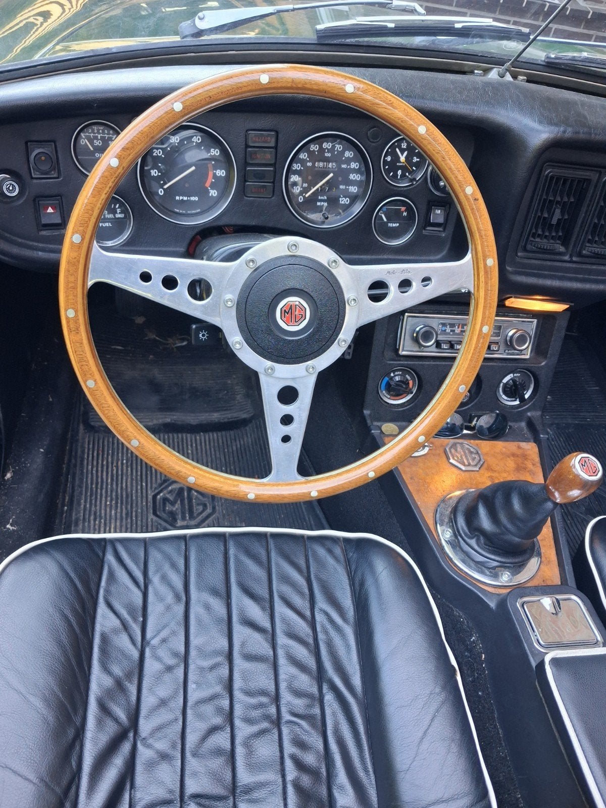MGB, foto 7
