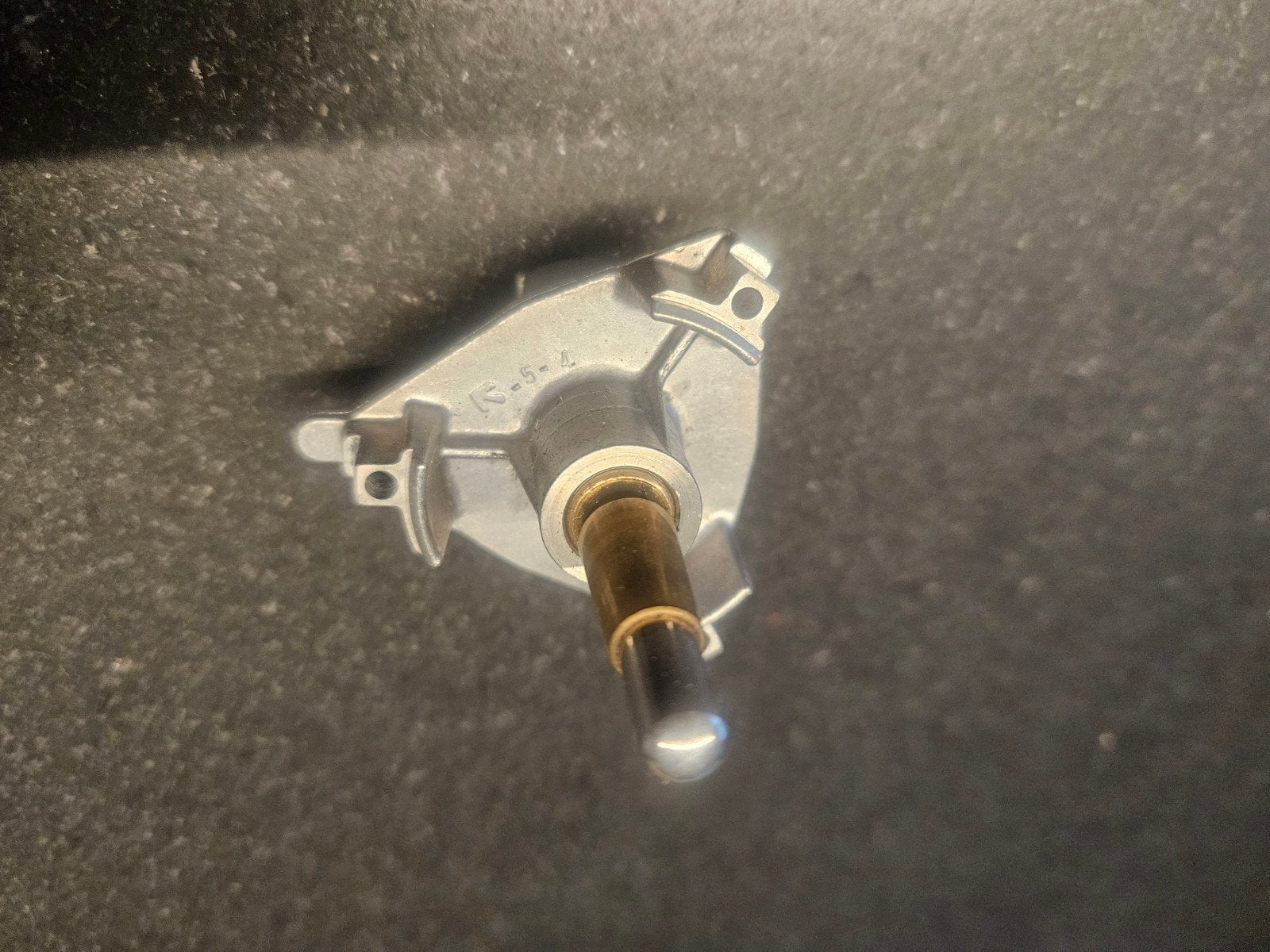 Originele Technics SL-1200 / SL-1210 MK2 motor/spindel onder, Audio, Tv en Foto, Platenspelers, Ophalen of Verzenden, Technics