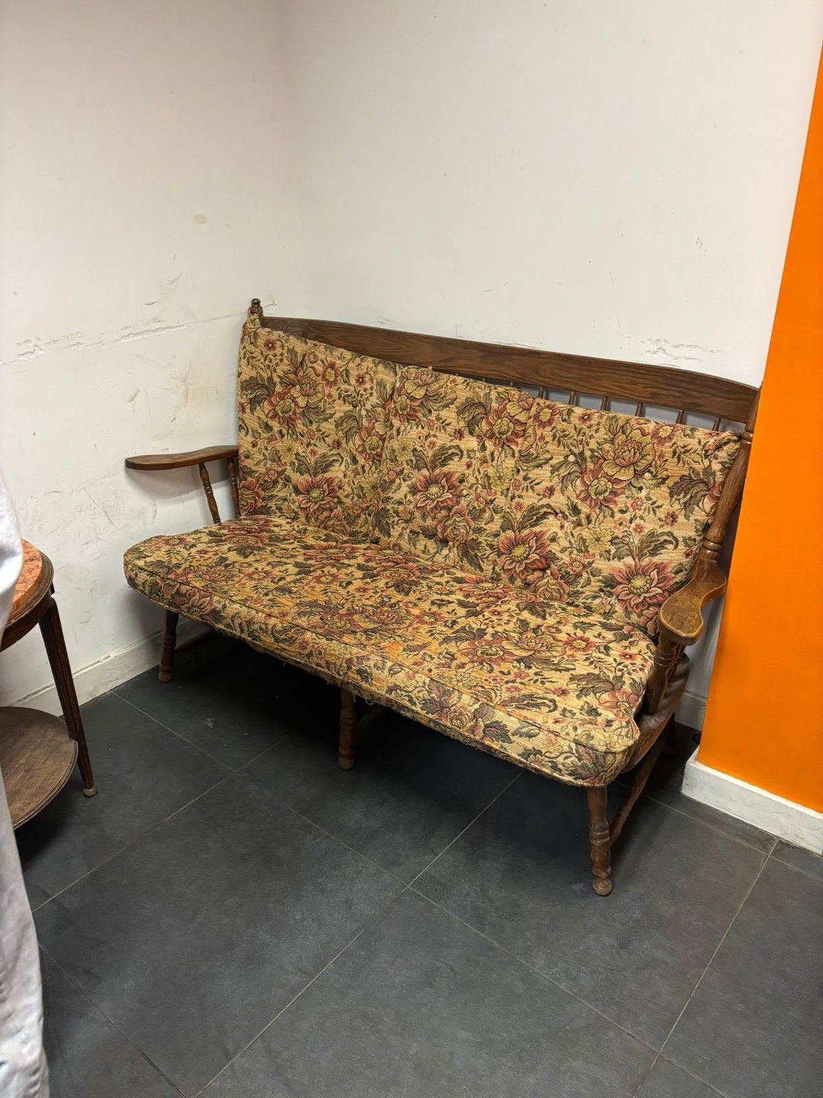 Leuk vintage bankje - GRATIS, Huis en Inrichting, Zetels | Zetels en Chaises Longues, Ophalen, Gebruikt, Tweepersoons, Hout