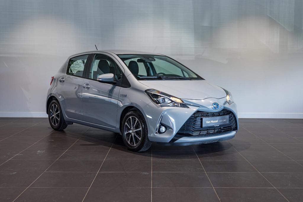 Toyota Yaris (automatique), Argent ou Gris, Achat, Entreprise, 73 ch