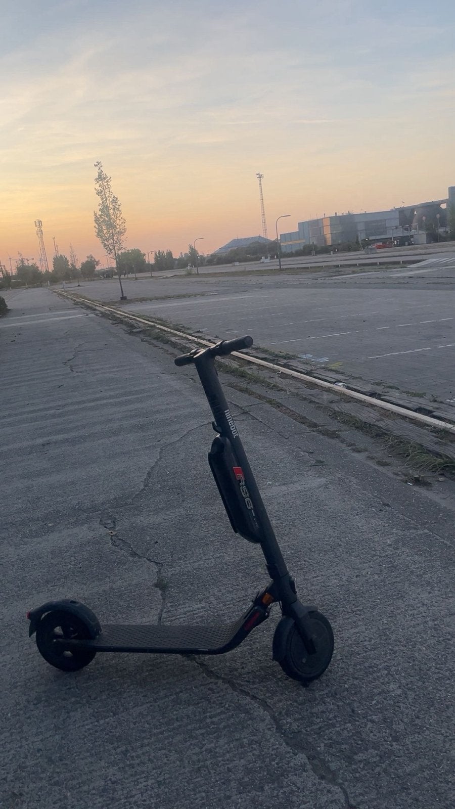 Trottinette électrique d'origine 20 km par heure, Enlèvement, Utilisé, Step électrique (E-scooter)