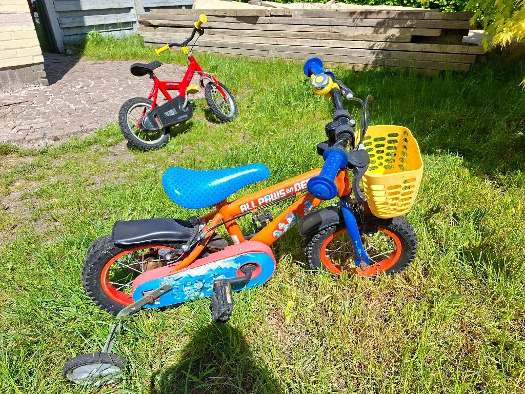 Kinderfietsen 12 inch - 15 euro voor beide, Fietsen en Brommers, Ophalen, Zijwieltjes, Gebruikt, Velgrem