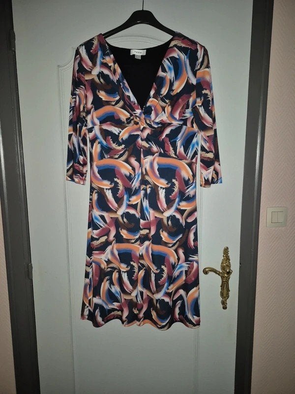 Veelkleurig kleedje met 3/4e mouwen Heine maat 42, Kleding | Dames, Jurken, Meerkleurig, Maat 42/44 (L), Ophalen of Verzenden