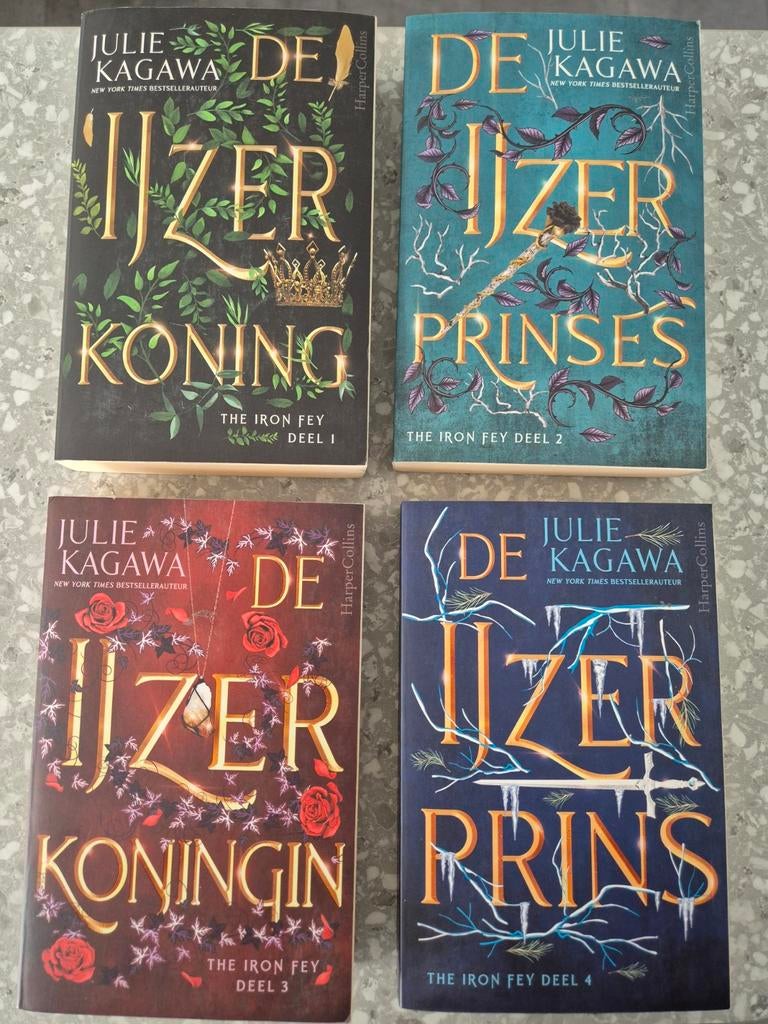 Julie Kagawa - De IJzerreeks (deel 1-4), Ophalen, Julie Kagawa