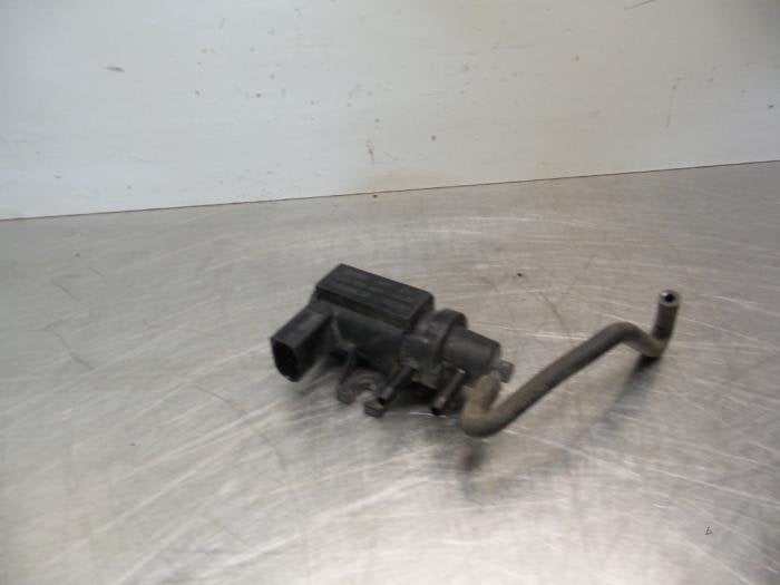 Vacuum ventiel van een Volkswagen Caddy (Caddy 04-), Gebruikt, -, Volkswagen, -