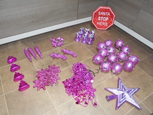 Bel ensemble de boules de Noël violettes - 42 pièces, Enlèvement ou Envoi, Comme neuf