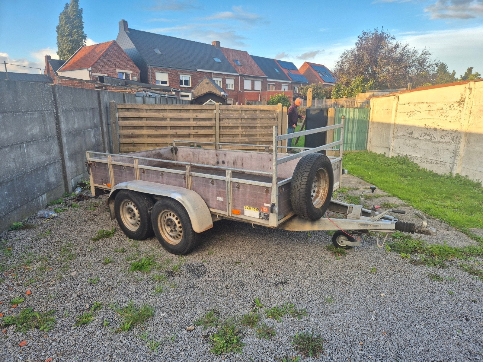 Saris aanhangwagen 2000kg, Enlèvement