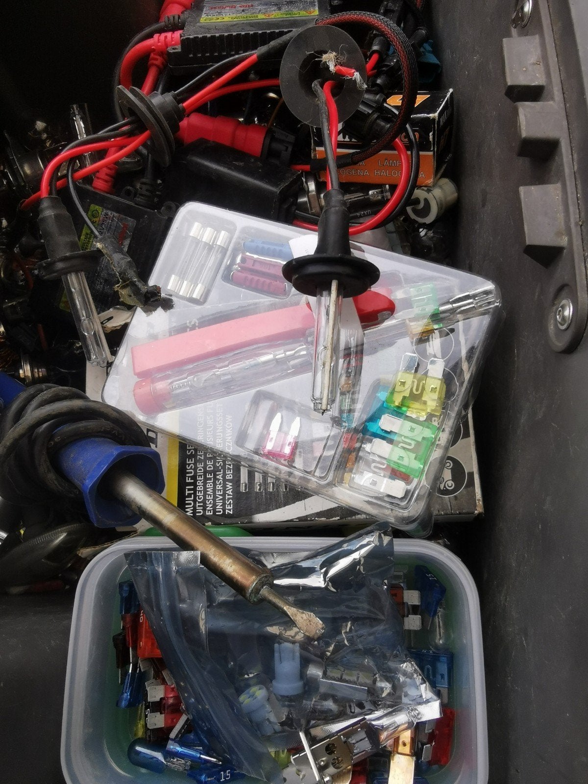 Lot pièces et ampoules voitures à débarrasser, Enlèvement ou Envoi