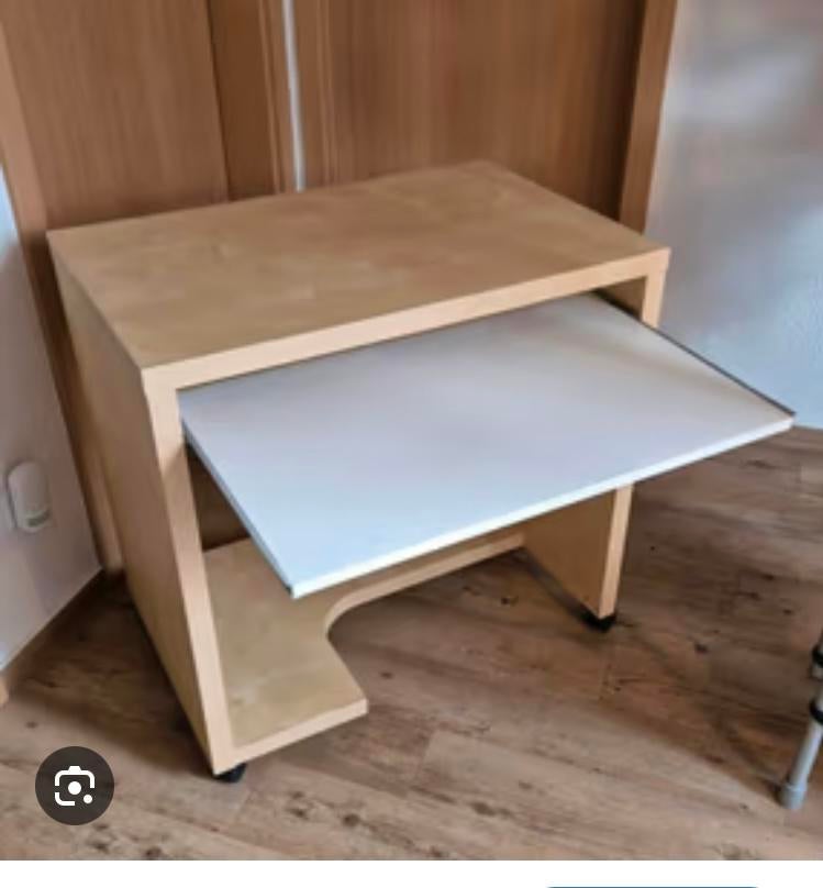 Mikael computertafel, Ophalen, Gebruikt, 70 tot 120 cm, Minder dan 70 cm