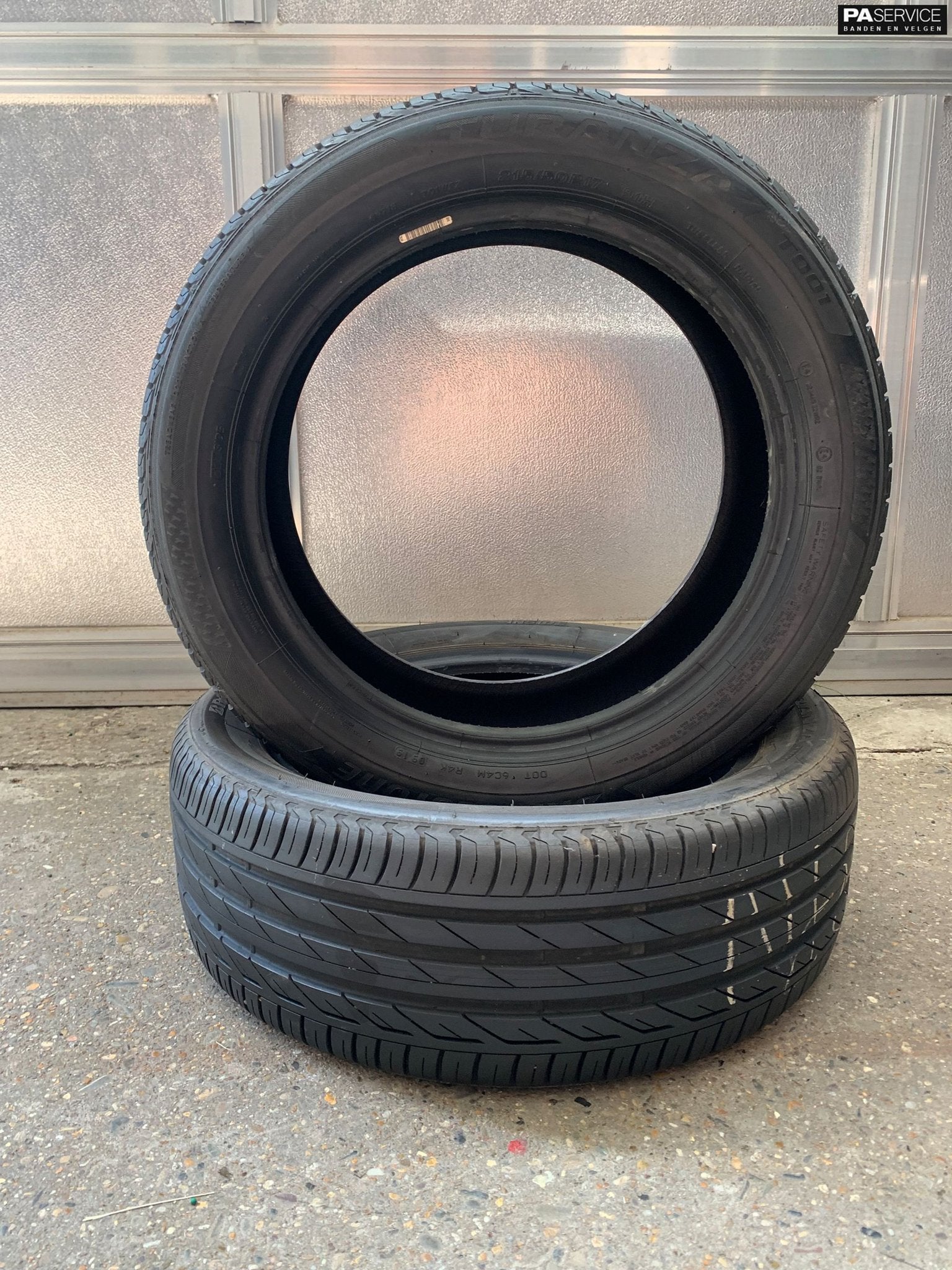 2x Bridgestone 215 50 17 zomerbanden met 5,9 mm, Gebruikt, Velg(en), -, -