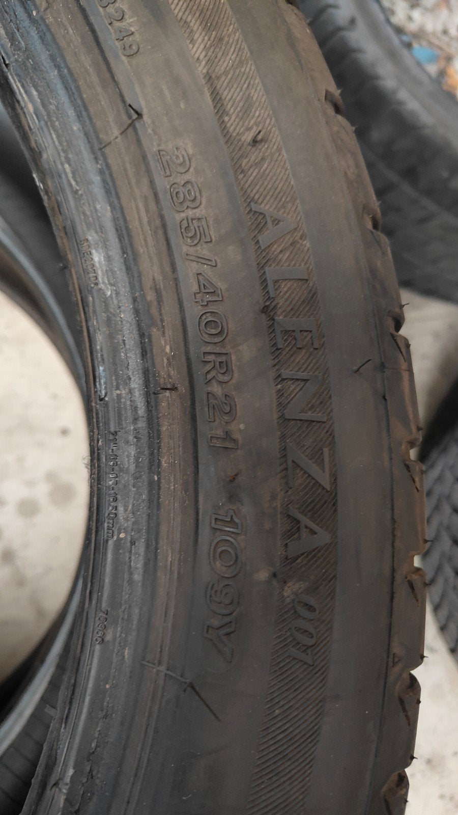 285/40r21 Bridgestone 90€ per stuk met montage en balanceren, Auto-onderdelen, Ophalen of Verzenden