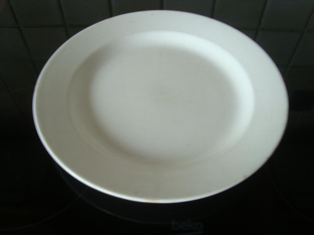 Ronde schotel Boch., Antiek en Kunst, Ophalen