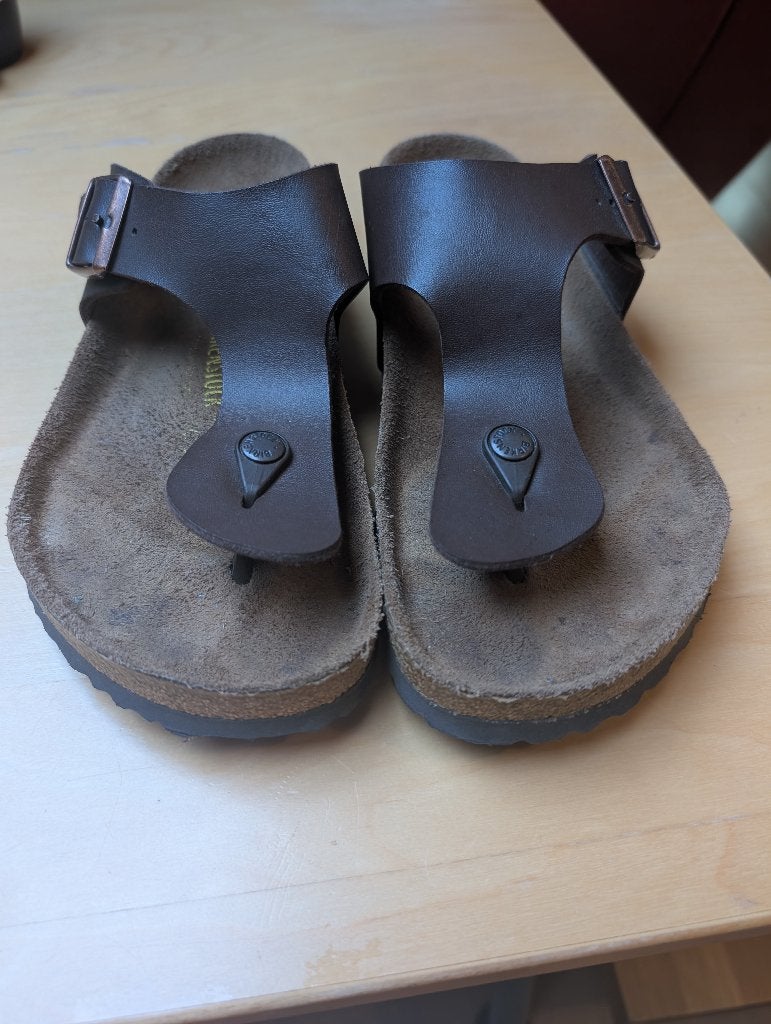 Quasi nieuwe Birkenstock slippers (43), Kleding | Heren, Schoenen, Slippers, Bruin, Ophalen of Verzenden, Zo goed als nieuw