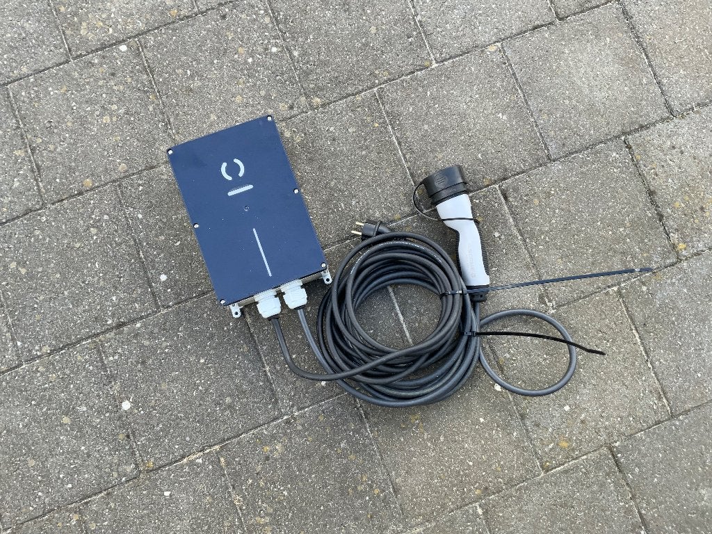Wallbox, Autos : Divers, Bornes de recharge, Enlèvement, Comme neuf, Câble de charge