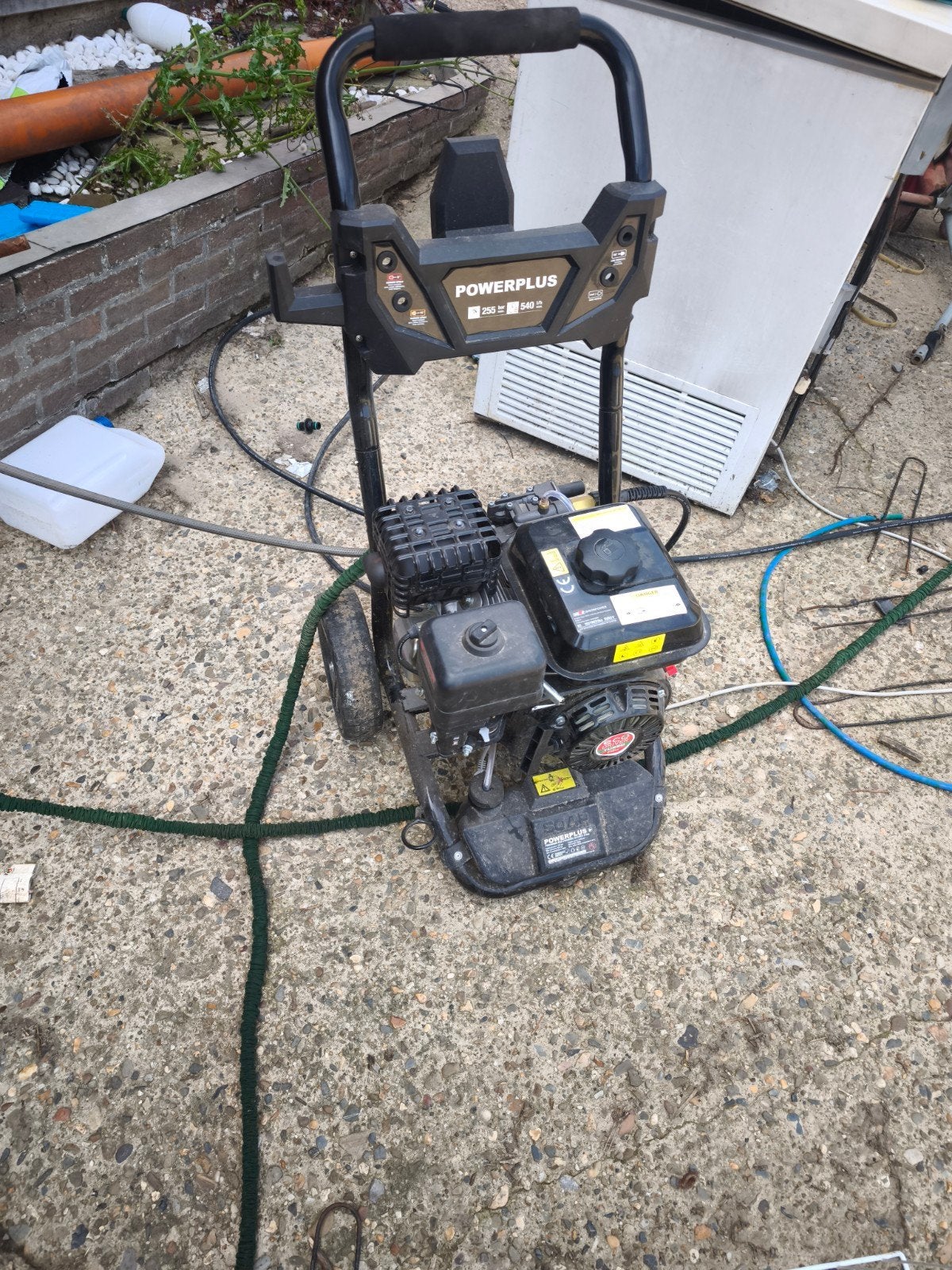 Hogedruk reiniger met alles er bij werkt op benzine krachtig, Tuin en Terras, Hogedrukreinigers, Ophalen, Benzine